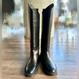 Knee high boots black